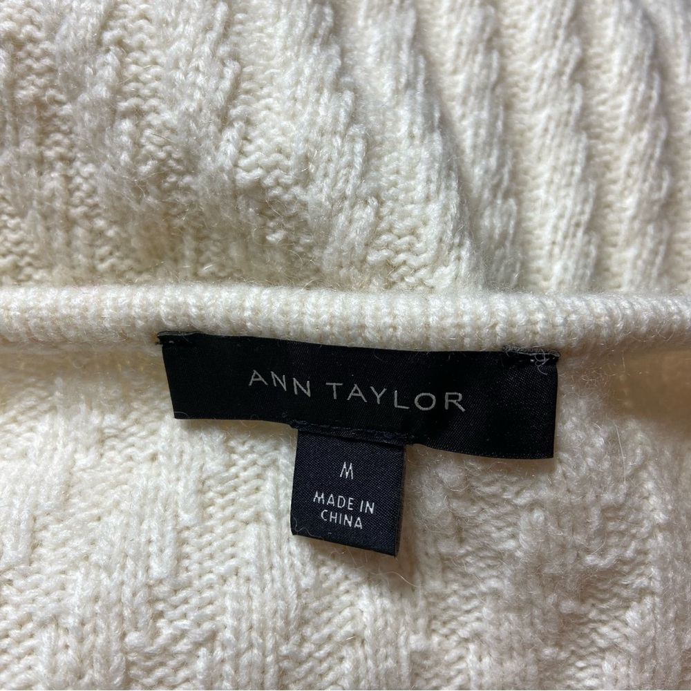 Ann Taylor Alpaca/Wool/Nylon Blend Cream Ivory White Ribbed Chunky Sweater M - Picture 9 of 10